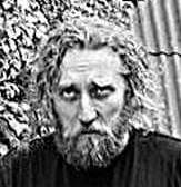 '.get_the_author_meta('display_name').'