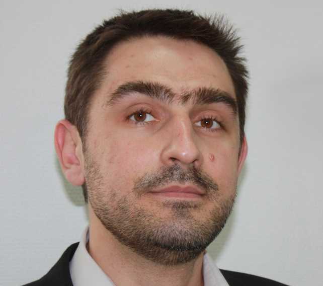 '.get_the_author_meta('display_name').'